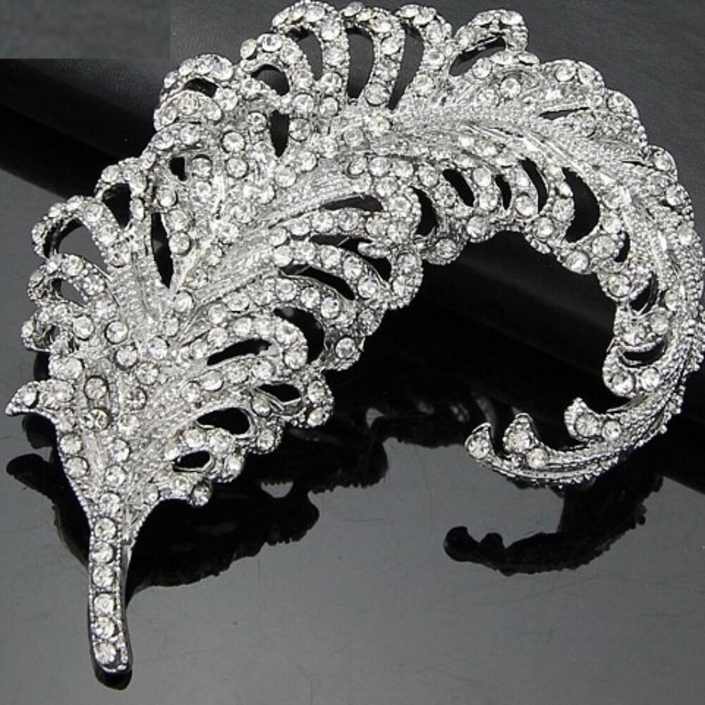 Large Leaf Rhinestone Brooch